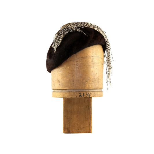 Dark Brown cocktail with grizzly rooster hackle