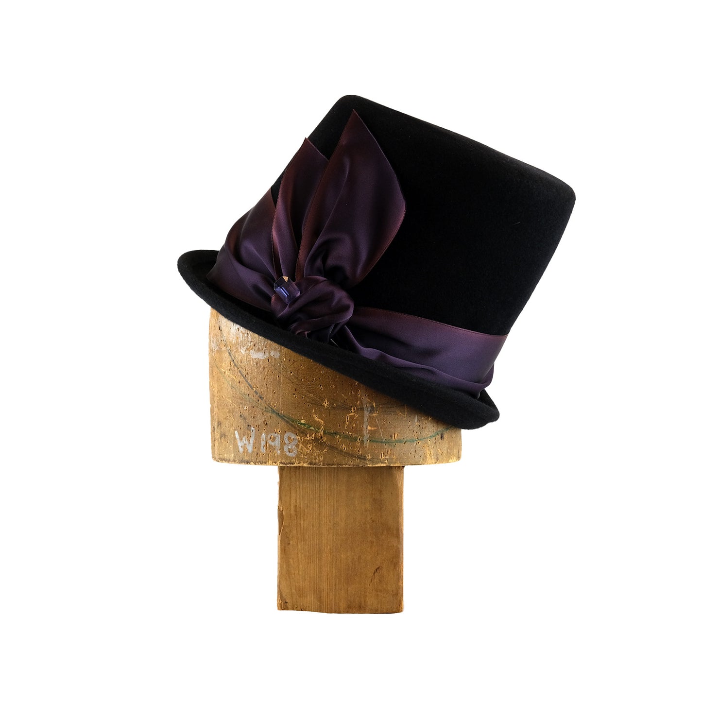 Askew Tophat