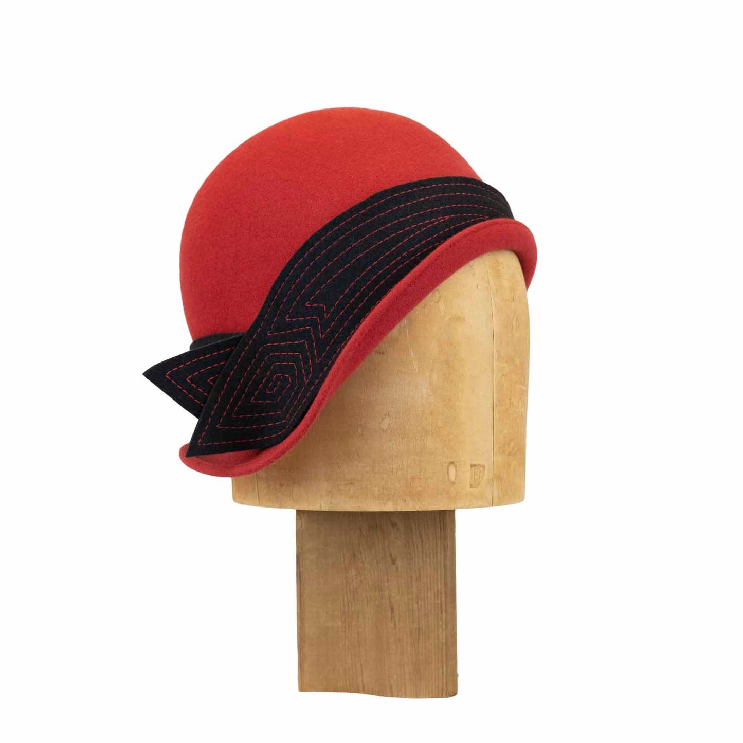 Phryne Cloche in Red Flat Felt