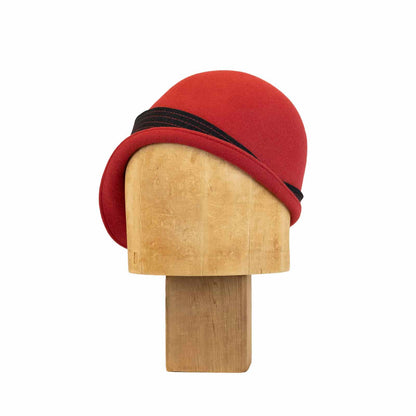 Phryne Cloche in Red Flat Felt