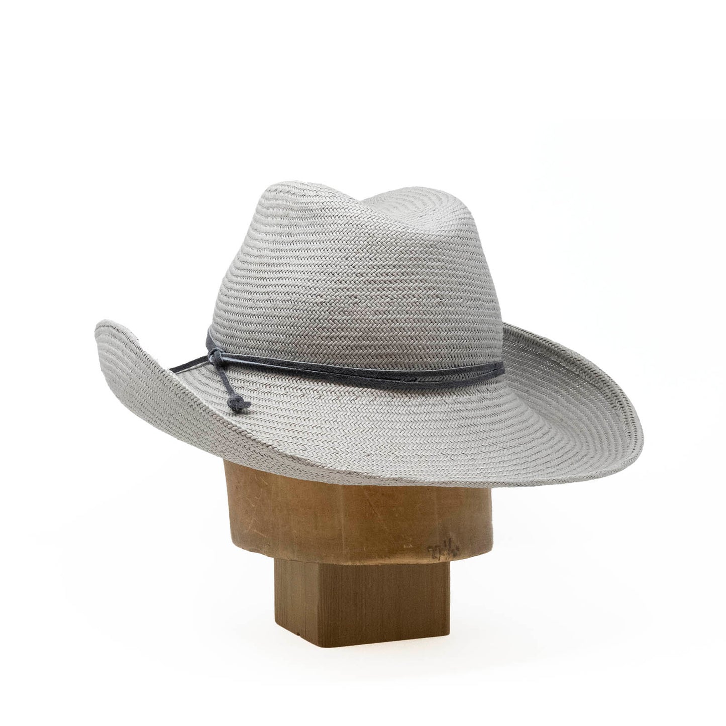Snarling Western, in gray waxed toyo straw