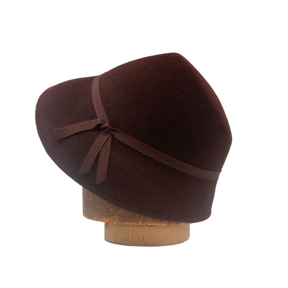 Tapered bucket in velour felt